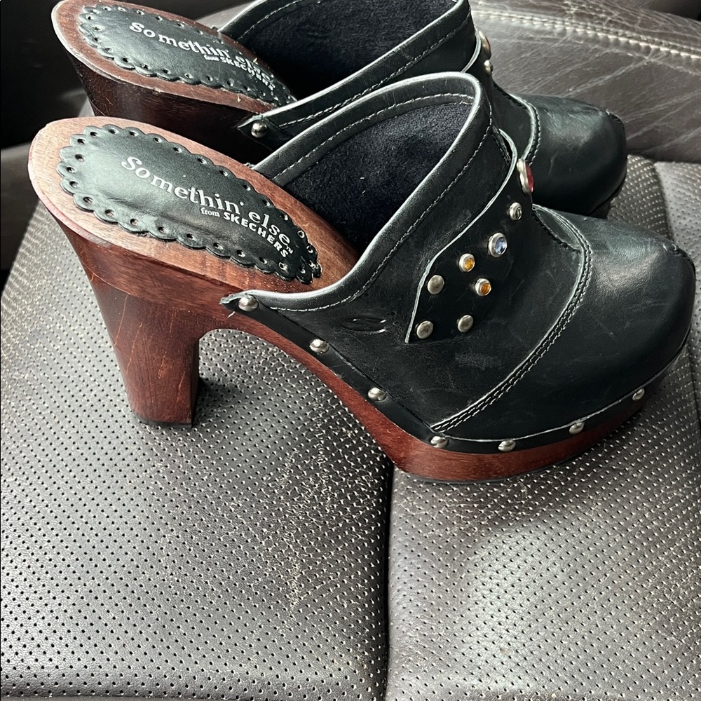 Skechers Black Leather Studded Slip-On Clogs with Red Accent Gems - Picture 5 of 11